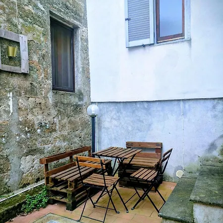 Pothos House - Downtown With Patio And Large Living *