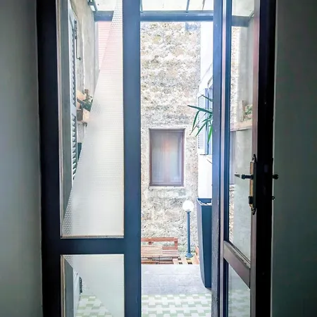 Pothos House - Downtown With Patio And Large Living Apartamento *